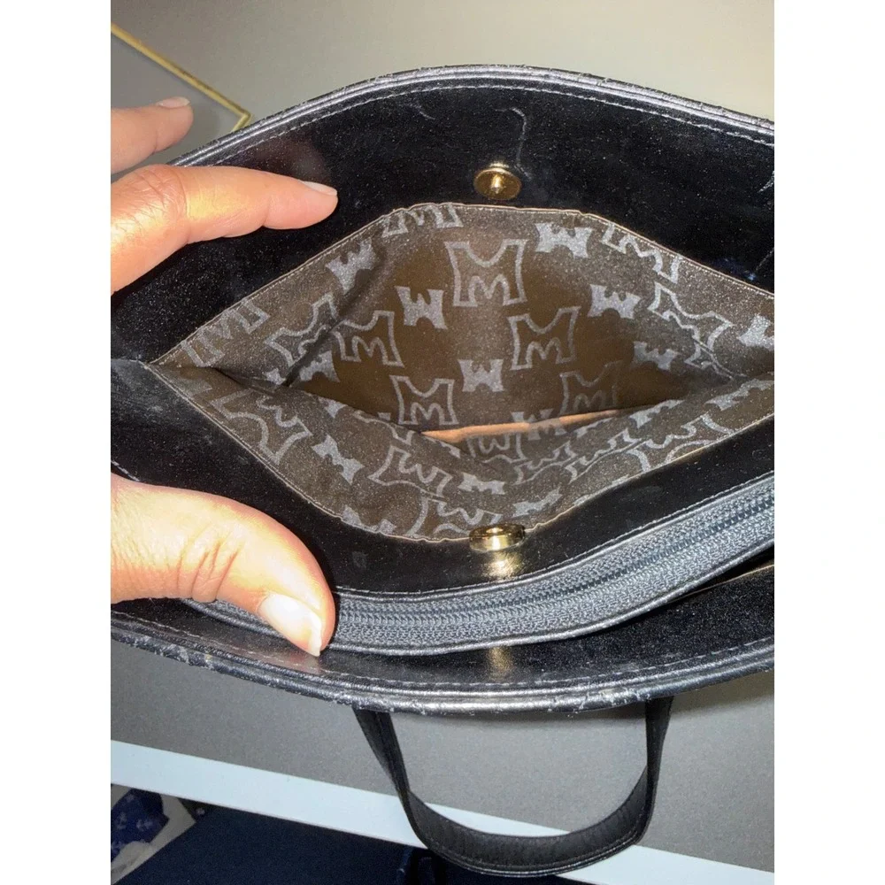 Metrocity Black Quilted Leather‎ Tote Bag Gold Hardware Logo Charm Shoulder Bag